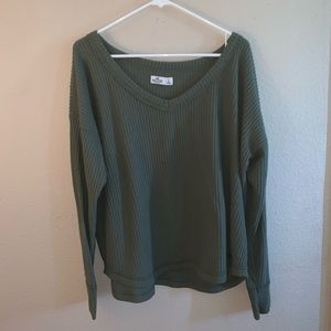 HOLLISTER ARMY GREEN LONG SLEEVE